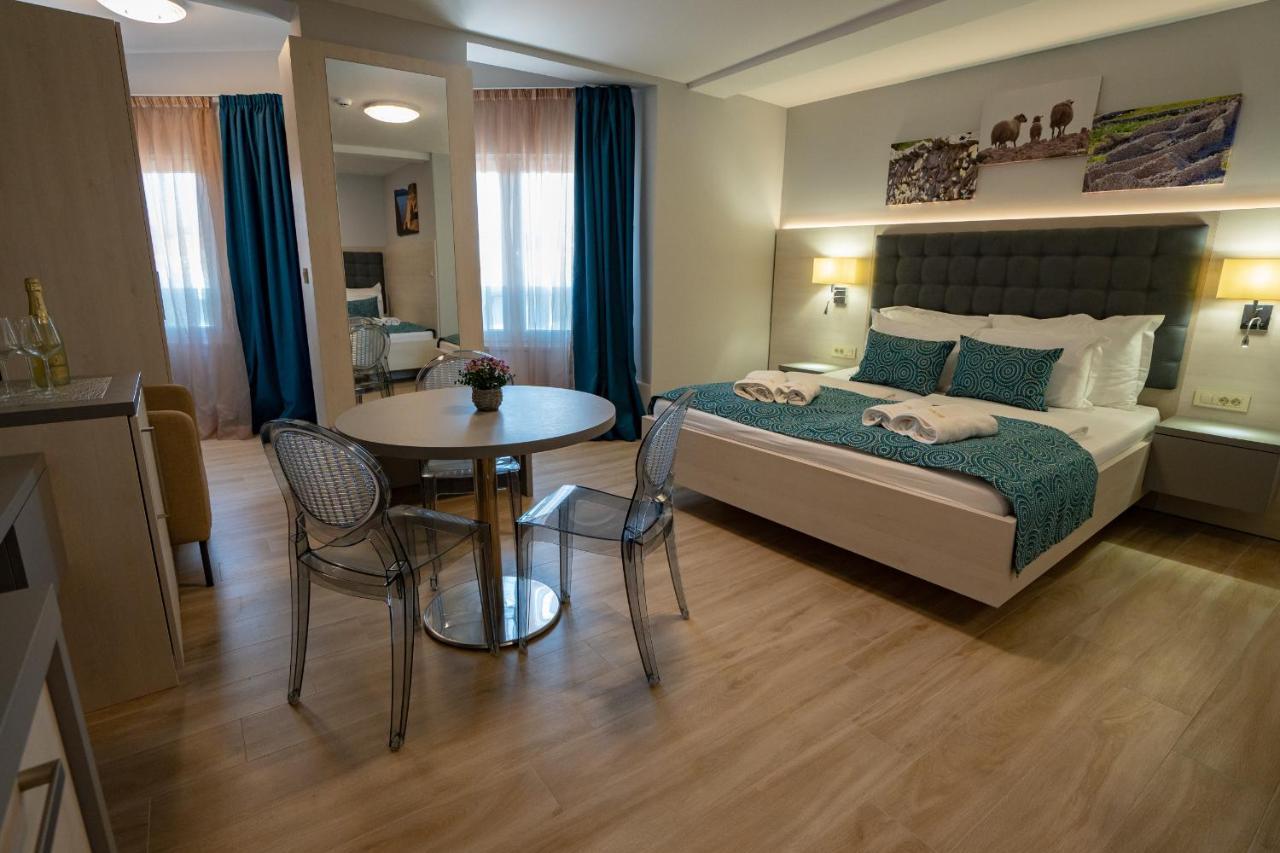 Bed&Breakfast Novalis Новаля Екстериор снимка
